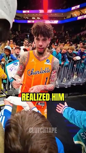 LaMelo Ball teaches a greedy kid a lesson 😳