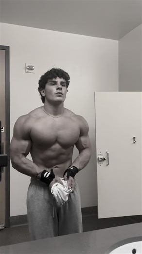 Alex Aaron | Need more muscle less fat #explore | Instagram