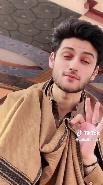 Heart-touching Pakistani Poetry Performance 🥀