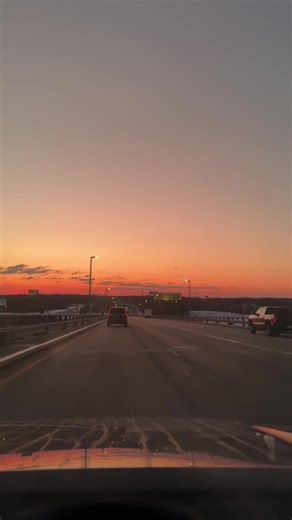 Solo Drive: Embrace Peace and Good Vibes