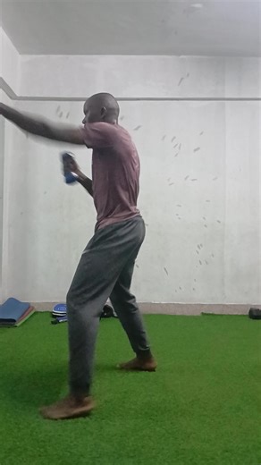 Shadow Boxing Workout with 4kg Dumbbells