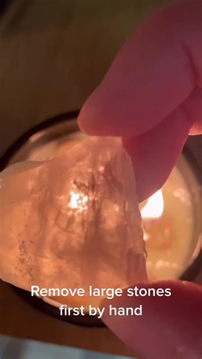 The best way to remove your crystals from your candle! 💞⚡️ #candles #crystals #crystalcandles