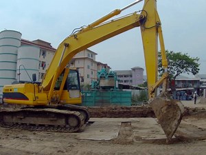 [Hot Item] 21ton 22ton Crawler Excavator Digger Se220 Ze215c Ze210e Remote Control Excavator
