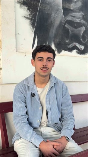 🌟𝗣𝗼𝗿𝘁𝗿𝗮𝗶𝘁 𝗖𝗼𝘂𝗿𝘀𝗲 𝗟𝗮𝗻𝗱𝗮𝗶𝘀𝗲 𝗠𝗮𝗴𝗮𝘇𝗶𝗻𝗲 a rencontré 𝗥𝗮𝗽𝗵𝗮ë𝗹 𝗟𝗲𝗻𝗱𝗿𝗲𝘀𝘀𝗲, chez lui, à Samadet. Fils de l’ancien écarteur, Nicolas Lendresse, la Course Landaise il a baigné dedans depuis tout petit. La Ganaderia D.A.L lui offre une place dans l’équipe de compétition pour la prochaine saison, il se confie sur ses objectifs avec la devise jaune et noire. Merci Raphaël pour ce moment partagé. Le portrait complet dans la rubrique 👉 𝗕𝗹𝗼𝗴 𝗔𝗰𝘁𝘂 sur le site 