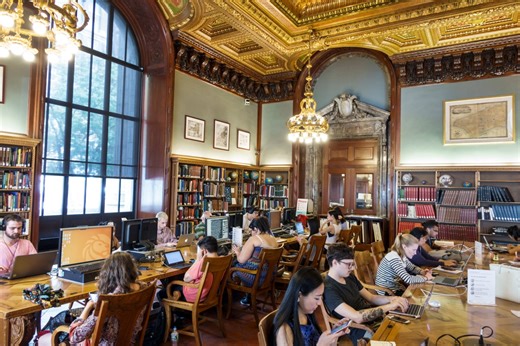 Where to find free public computers in New York City