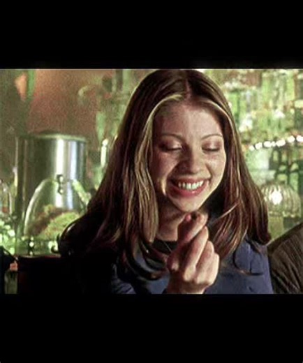 lowky missing her…like imagine all the movies and shows she would have made like dude 😣 we miss you ice princess ❣️ #michelletrachtenberg #resteasyangel #edit #targetedaudience #pinterest