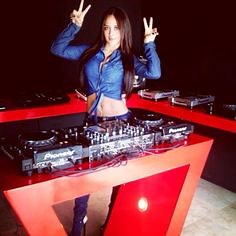 Traktor Pro Vs Scratch