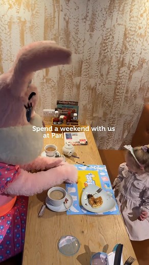 Family weekends 🤝 Parkdean Resorts Spend quality time with your family in 2026. From fun activities to cozy stays, the perfect weekend getaway awaits 💖 It's your last chance to sign up for early access to our Black Friday sale! Run, don't walk to the link in our bio 🏃💨 | Parkdean Resorts