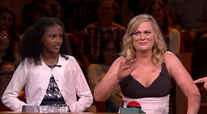 Amy Poehler Plays ‘Are You Smarter Than a Smart Girl?’ with Jimmy Fallon!