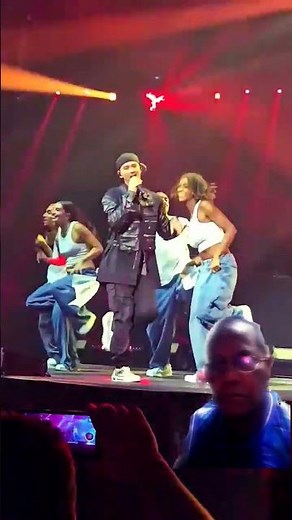 Billy Crawford in Paris , solo concert