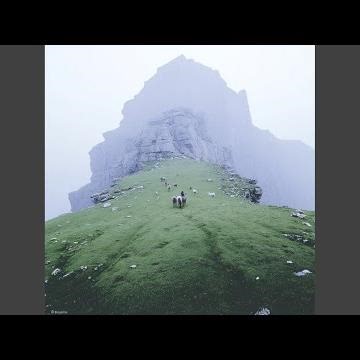 Between Valley and Riff Crossroad