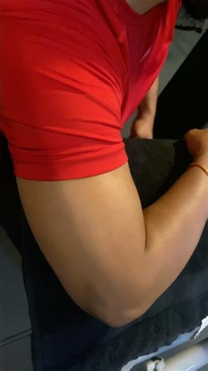 Clean hand pr biceps Alag hi Rool Ada kr rhy hai 🔥❤️#viral #shortsvideo