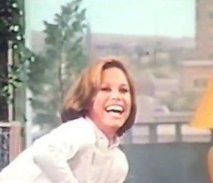 Mary Tyler Moore Bloopers  — FTVLive