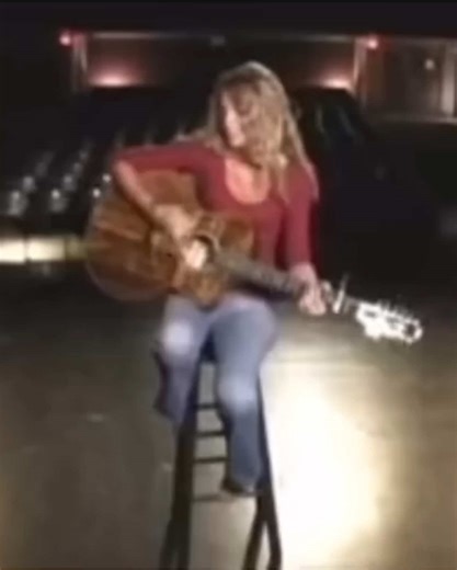 Taylor Swift at 16 years old in High School @Taylor Swift #taylorswift #taylorsversion #viral #swifttok #taylorsversion