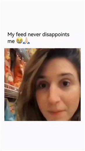 PowerTalksDaily on Instagram: "When your feed keeps hitting, it’s not luck — it’s algorithmic mind-reading. Social media platforms track what you pause on, rewatch, like, or even almost like. Within days, the algorithm builds a psychological profile of your humor, interests, and mood. Fun twist: your feed is often a mood mirror. If you’re watching funny, chaotic, or wholesome content, the algorithm doubles down because your brain shows higher dopamine response (longer watch time). That’s why it