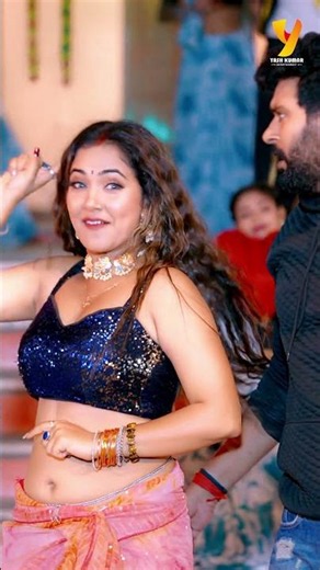 Chuma Leke Jhulani Tor Dela Na 💋🔥 | Yash Kumarr & Trisha Kar Madhu | Bhojpuri Romantic #Shorts