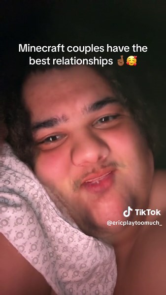 Sweet Goodnight Conversation between Minecraft Couples