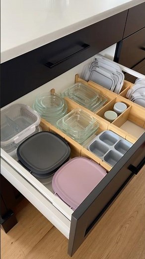 This Week You Need to Organize Your Tupperware Drawer #organization #asmr #kitchenorganization