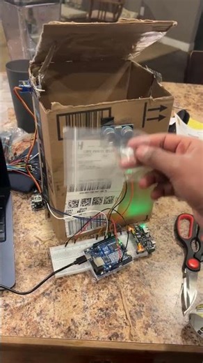 Automatic Opening Garbage Can