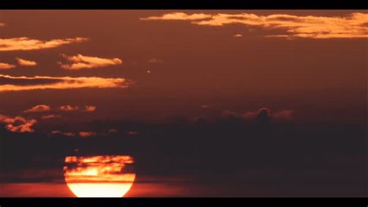 🇦🇪Project WAVE in Abu Dhabi – Achieving Significant Construction Milestones Our teams continue to make strong progress on Project WAVE. The project comprises a seawater nanofiltration plant (522,000 m³/day) supported by a 70 km pump station network and a 230 km distribution system. Orascom Construction is both a developer and EPC contractor on the project. Operational Milestone: ✅All deaerator vessels have been successfully delivered and directly installed (as seen in the video). Congratulatio