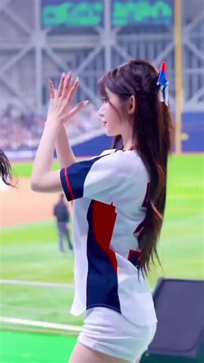 🔥🇰🇷😺 #Koreancheerleader #kiatigerscheerleaders #ktwiz 너무 귀여워 ♥️♥️♥️♥️♥️ 🇰🇷🇰🇷🇰🇷 🔥🔥🔥 Schön, süß, heiß, koreanische Cheerleaderinnen Asiatische Frauen sind die Besten! Bellissime, carine, sexy, cheerleader coreane Le donne asiatiche sono le migliori! Magnifiques, mignonnes, chaudes, cheerleaders coréennes Les femmes asiatiques sont les meilleures ! Hermosas, lindas, sexys, animadoras coreanas ¡Las mujeres asiáticas son las mejores! Frumoase, drăguțe, sexy, majorete coreene Femeile asia