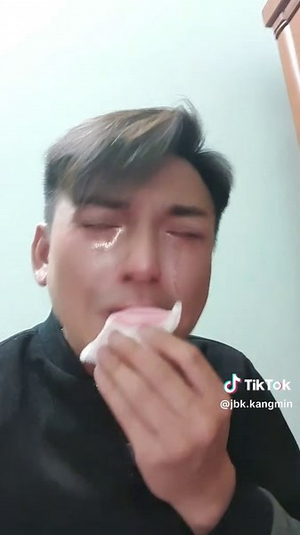 Cuộc Đời Lưu Vong Của Bà Nguyễn Phương Hằng