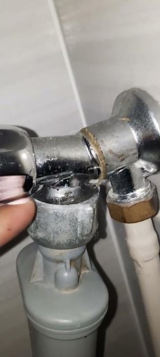 Washing machine faucet to replace | water leak