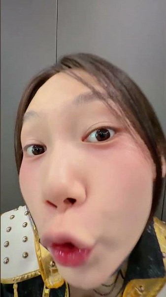What's your favorite birthday gift?😱🍭🍧😡🤣 #short #funny #sichuankid #kpop