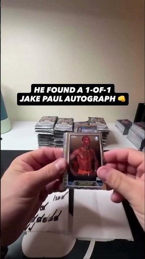 He found one of the biggest cards in the entire product… 🤯