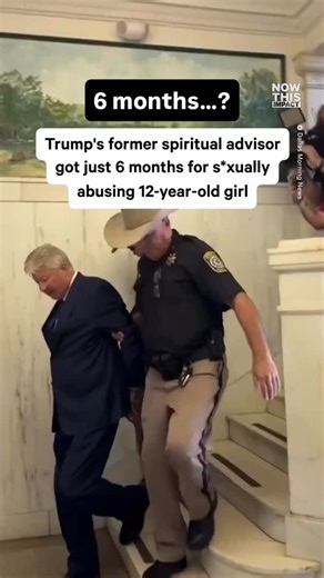 White Fatigue on Instagram: "… 这把梯子叫 多功能伸缩梯 4×5-20FT-150KG-40520，名字很长，全是数字，但一看就知道它是用来干活的。四段结构，展开后稳固，收起来又很省空间。铝合金材质不花哨，却足够结实，每一阶都能承受重量。你把它从墙边拿出来，检查锁扣，调整角度，然后一步一步往上爬。它不会替你思考，也不会替你冒险，只要你站得稳，它就站得稳。这种梯子没有情绪，只有功能，而功能本身就是它的价值。 This ladder is known as 4x5-20FT-150KG-40520, a name packed with numbers instead of marketing. It tells you exactly what it is: multi-section, extended reach, serious load capacity. Built from aluminum, it’s designed to be reliable rather than impressive. You place it carefully,