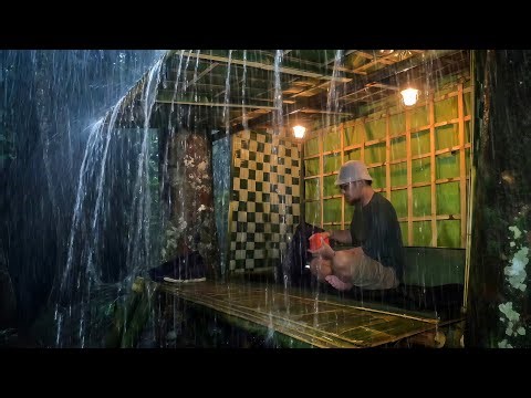 Cozy ASMR Bushcraft: Building a Luxury Bamboo Hut in a Heavy Tropical Thunderstorm