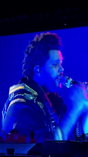 The Weeknd One of the Girls Live – Lily Rose Concert Clip