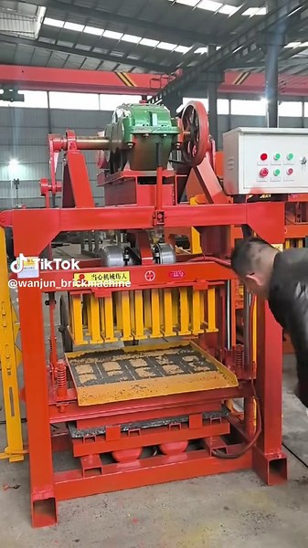 #factory #counstruction #brickmakingmachine #buildingblocks #blockmachine