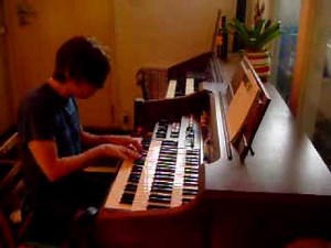 Yamaha Electone "Synths"