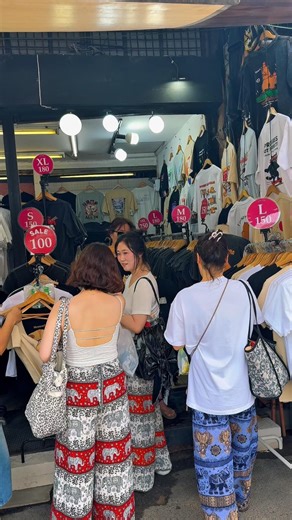 * Bangkok’s Best Shopping Market 🇹🇭 | Chatuchak Weekend Market| Hey Manish .