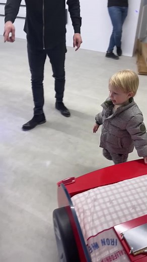 AERO EXTREME Twin Race Car Bed for Kids