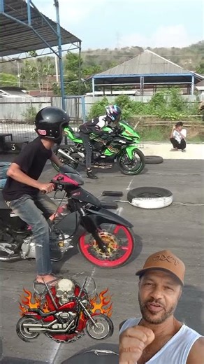 Assistindo corrida de moto #automobile #motociclistico #corrida #motovelovidad #corridademoto