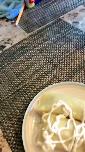 Café ☕️ tamal de elote con crema va querer ???