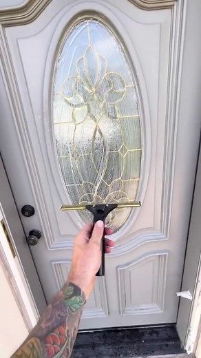 Satisfying ASMR Window Cleaning