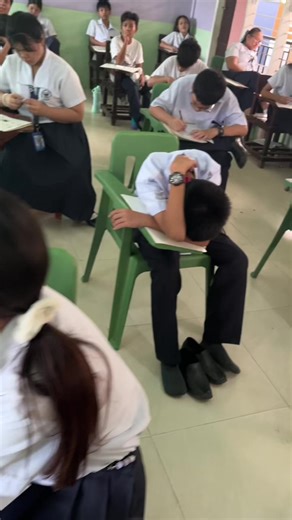 Aming Kaklase Tulog na! Classroom Sleep Trend