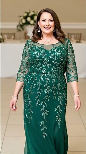 Stunning Emerald Green plus size Mother of the Groom gowns