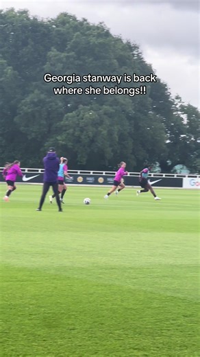 Looking like she never left! Will she get minutes this international break? #woso #womensfootball #football #footballtiktok #lionesses #opentraining