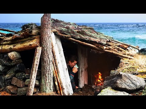 3 Years: Building an Island Shelter in Rain & Sun - CATCH & COOK