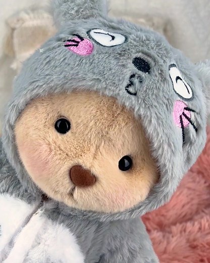 Experiencing the Cuteness of Baby Totoro
