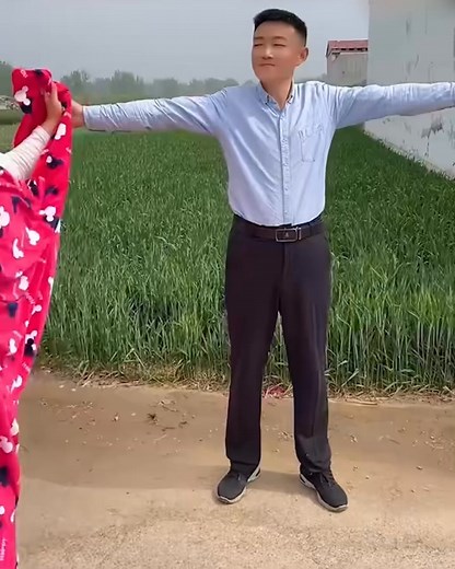 Super Easy Bedding Hack! | Trend Rush