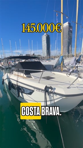 Carles | Yates • Veleros • Náutica | La Quicksilver Activ 875 Sundeck (2022) es una embarcación deportiva de 8,75 metros de eslora, diseñada para ofrecer una experiencia de... | Instagram