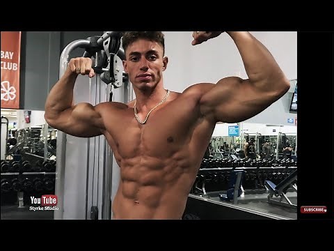 Ripped Fitness Model Gym Muscle Pump Posing Hayden Monteleone Styrke Studio
