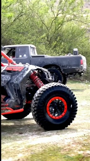 Off-Road Dune Buggies in Action: Thrills and Features