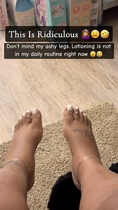 2.5K views · 20 reactions | LadyBug Gang Come Look At This 梁 I Gotta Laugh To Keep From Crying  My Feet Look  Like They Belong On Professor Klump臘‍♀️藍 #pregnancy #CountDownIsReal #fypシ゚viralシ | LadyBug Bling | Facebook