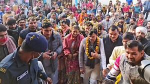 UP Assembly Election: बबीता फोगाट की बढ़ी मुश्किलें, आचार संहिता के उल्लंघन के मामले में बागपत में केस दर्ज